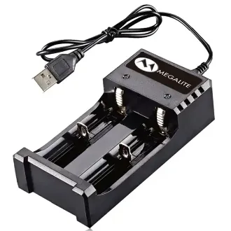   CARGADOR INTELIGENTE PARA BATERIAS MEGALITE P102 USB